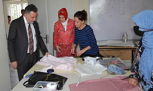 Bayrakli Belediyesi Kadinlar Bu Kurslari Cok Seviyor 3033.jpg