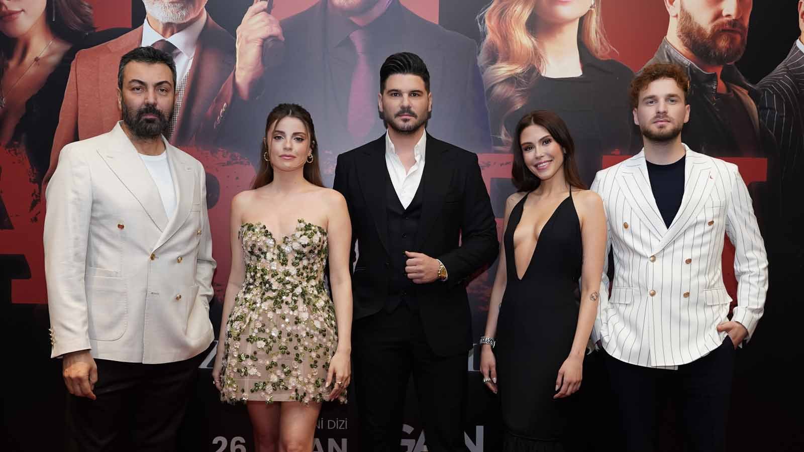 Arjen Dizisinin Galası: Ünlü Oyuncuların Katılımıyla Renkli Gece!