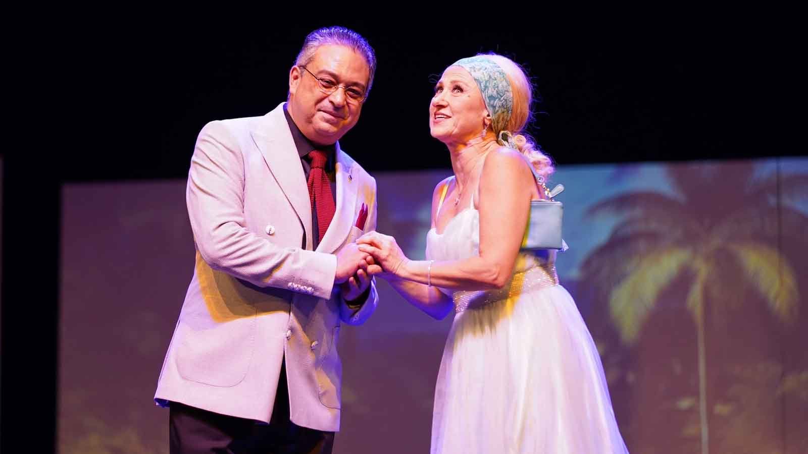 Kirli, Çürük Ve Adi Fransız Riviera’sında Kahkahalarla Dolu Bir Hikaye (1)