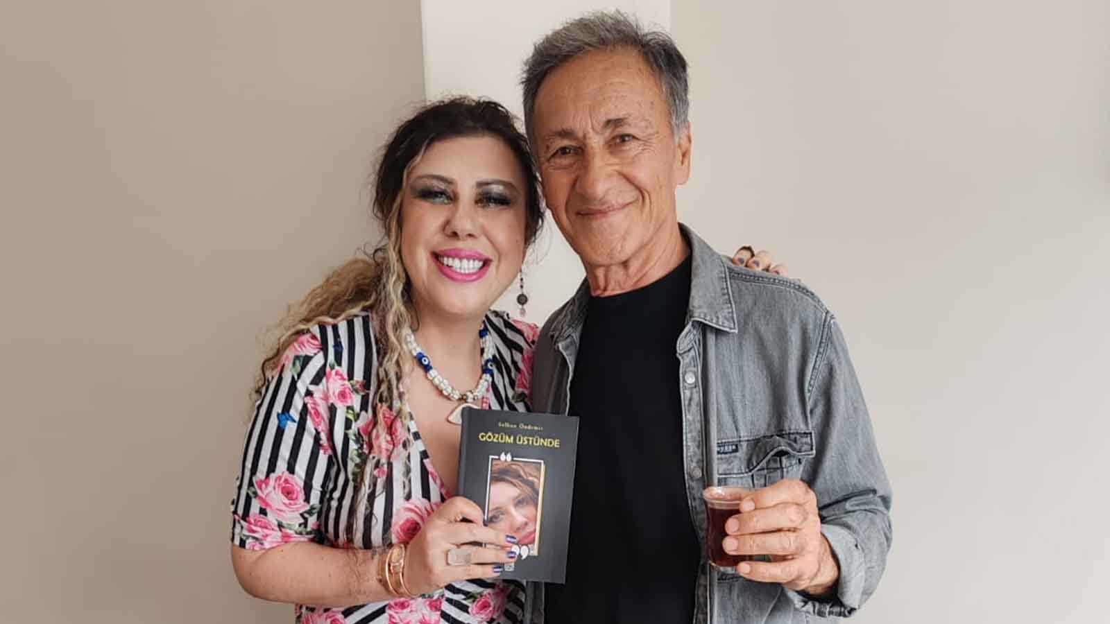 Şiirle mizah buluştu figüran osman’dan aşk Şiirlerine eğlenceli yorum