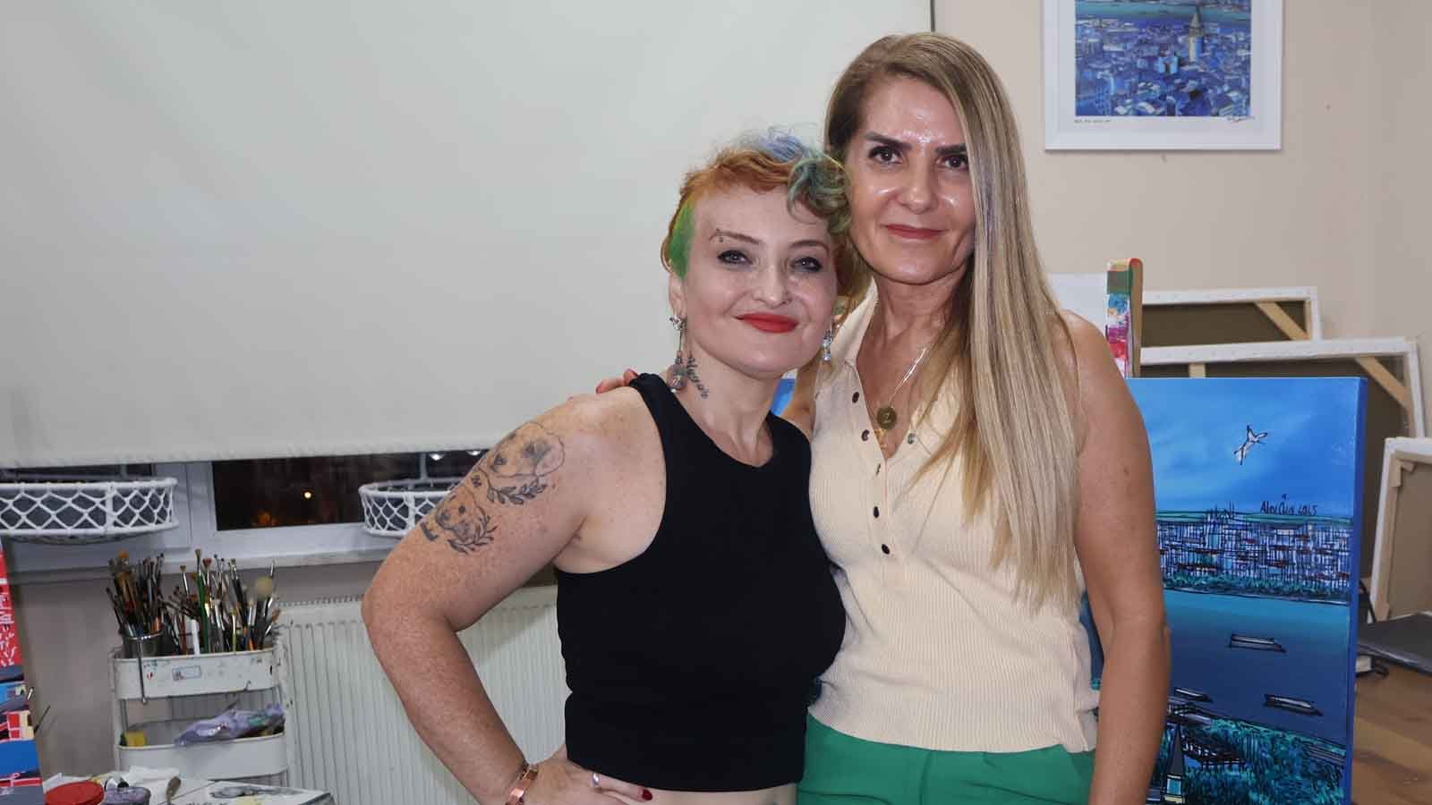 Tiyatrodan tuvale alev Özas'ın İlham veren sanat yolculuğu