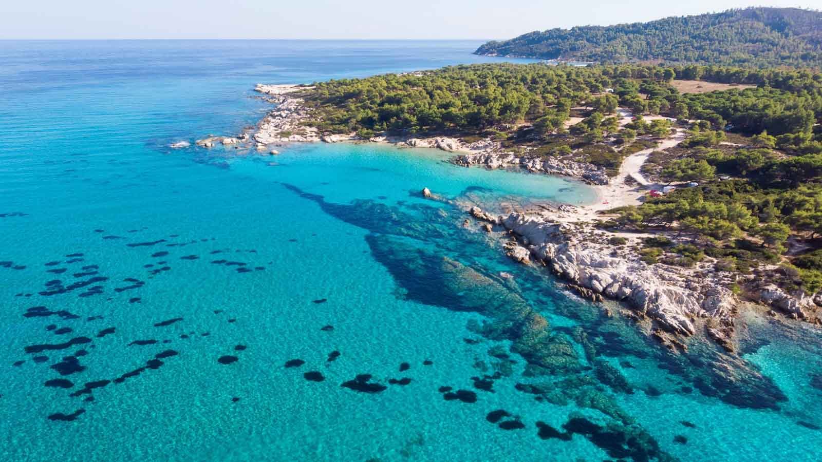 Doğa ve Deniz Kucaklaşması Thassos’un Bakir Koylarında Kaybolmak