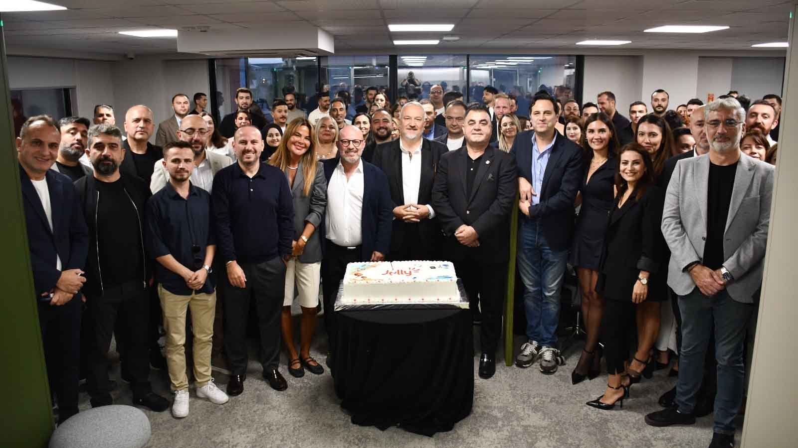 Jolly’nin Antalya ve İzmir Çağrı Merkezleri 500 Kişilik Kapasiteyle Hizmet Veriyor